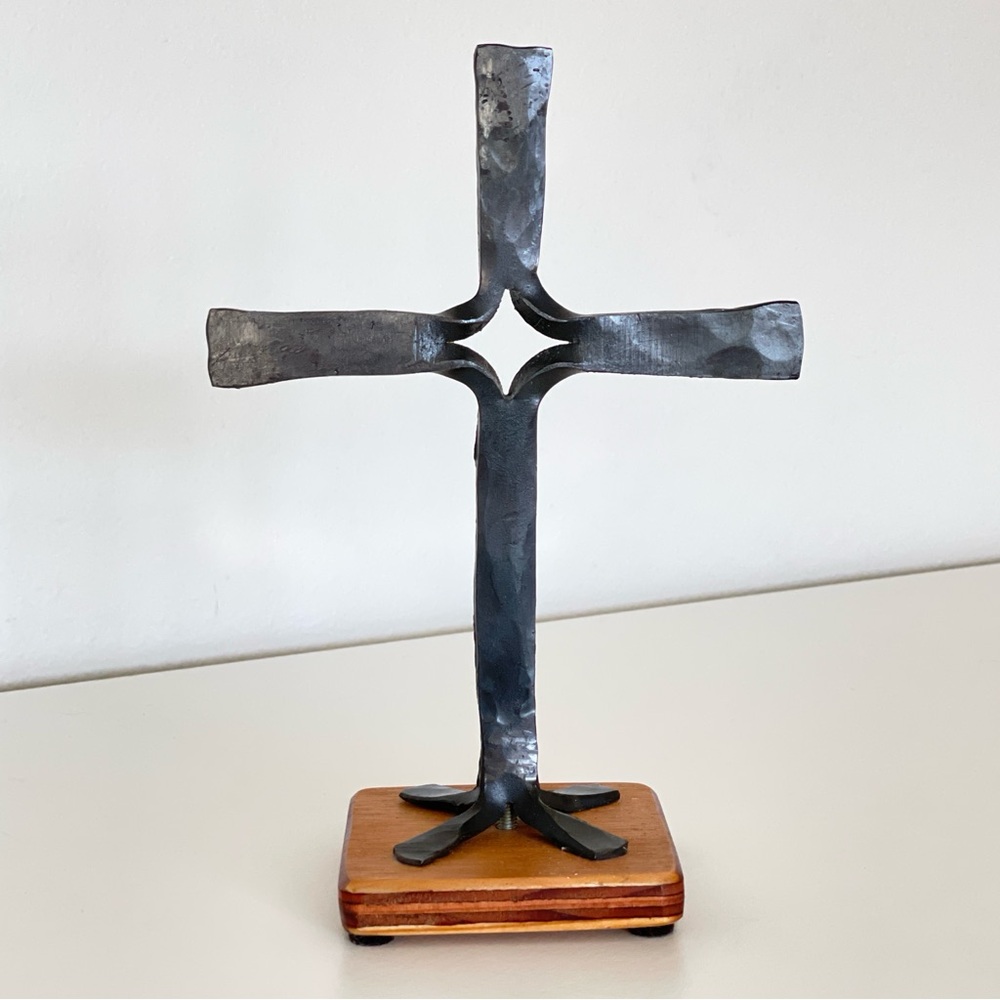 Hand-forged Iron Cross - Rustic Metal Christian Easter Art - 7.75” - Picture 4 of 11